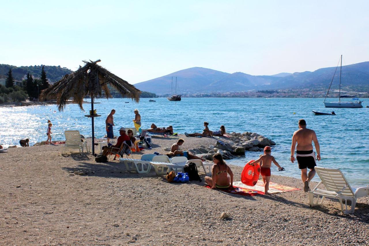 Apartments With A Parking Space Mastrinka, Ciovo - 4324 Trogir Ngoại thất bức ảnh