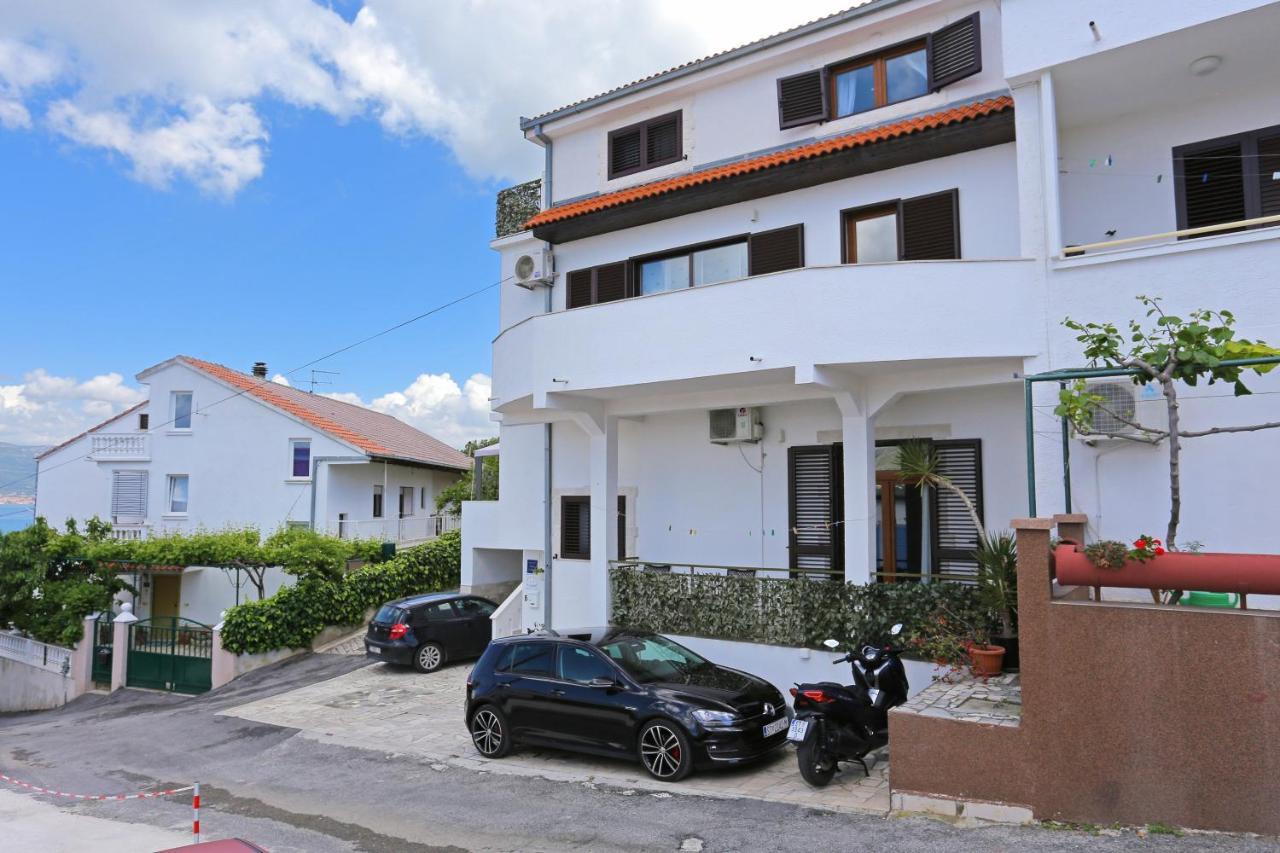 Apartments With A Parking Space Mastrinka, Ciovo - 4324 Trogir Ngoại thất bức ảnh