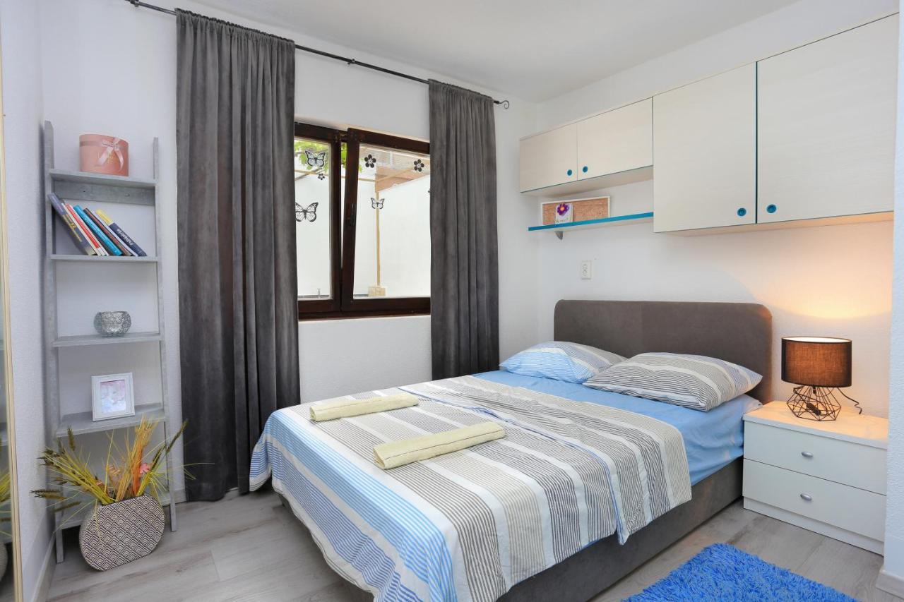 Apartments With A Parking Space Mastrinka, Ciovo - 4324 Trogir Ngoại thất bức ảnh