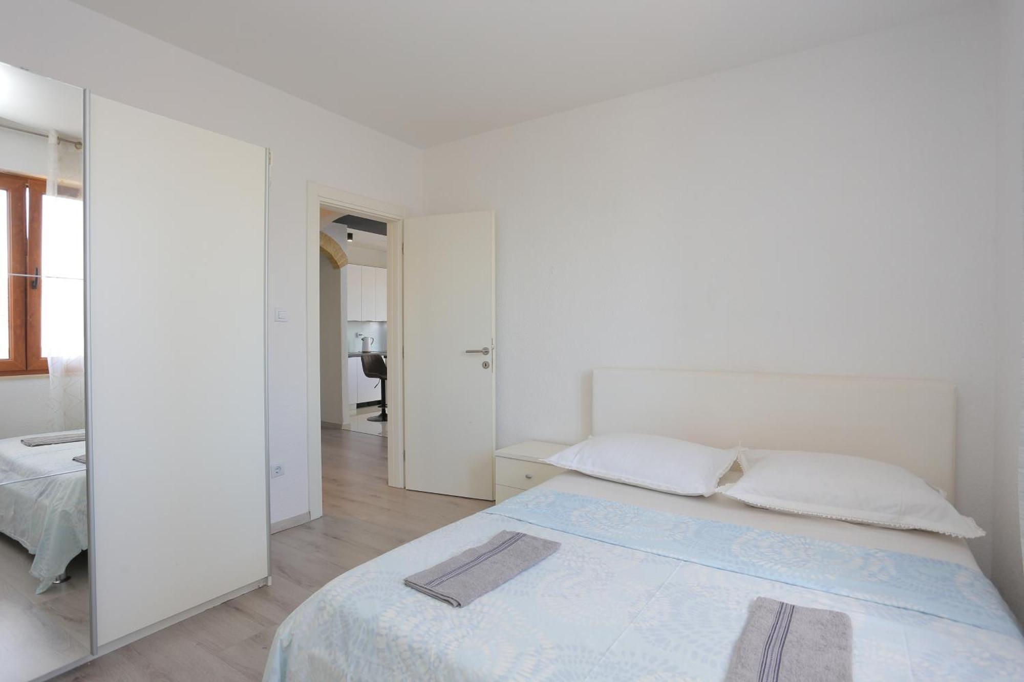 Apartments With A Parking Space Mastrinka, Ciovo - 4324 Trogir Phòng bức ảnh