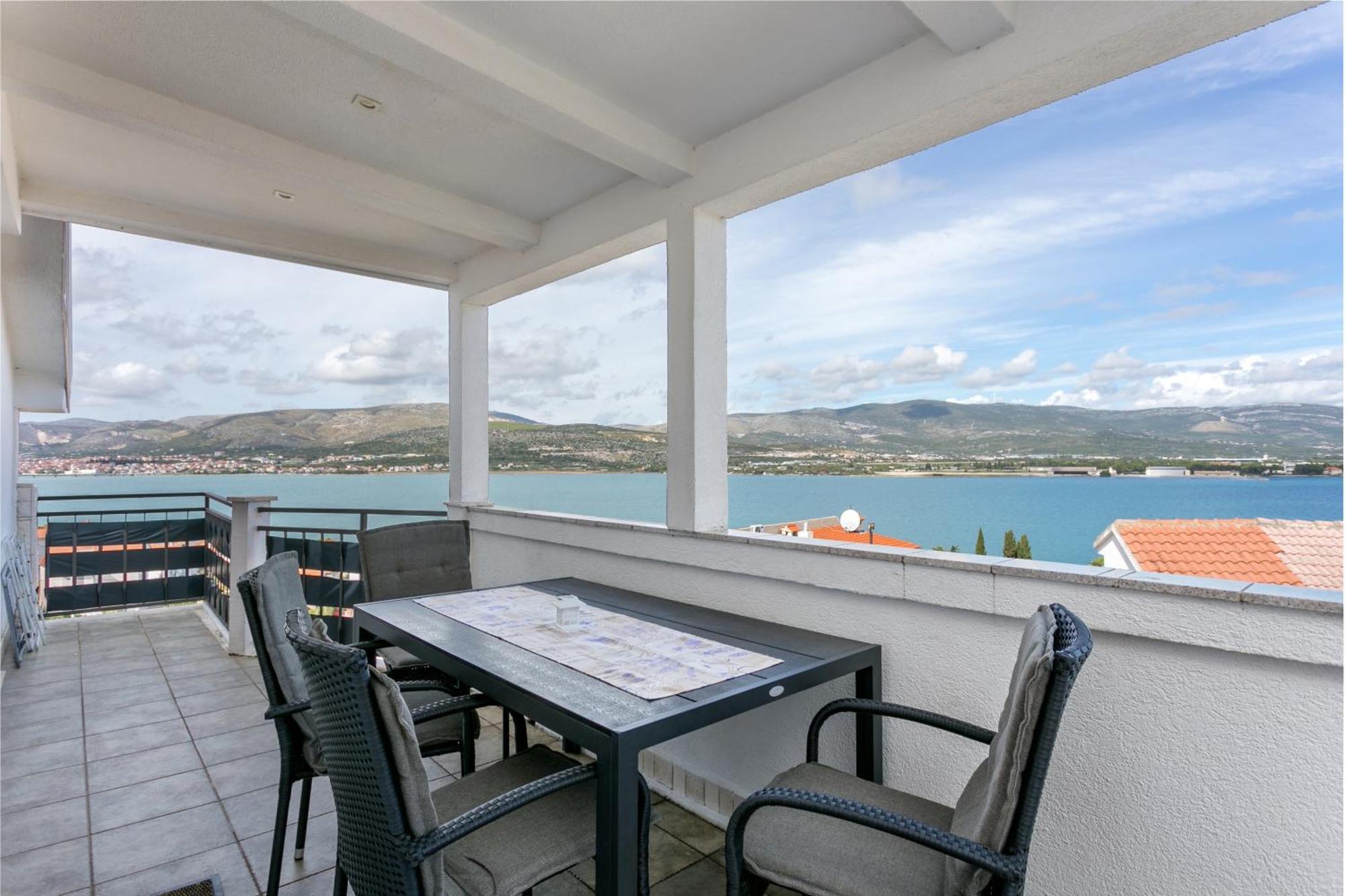 Apartments With A Parking Space Mastrinka, Ciovo - 4324 Trogir Ngoại thất bức ảnh